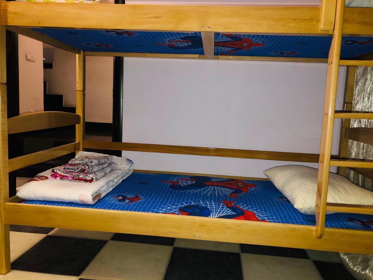 Sev Group Hostel Ереван Экстерьер фото