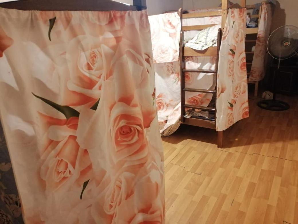 Sev Group Hostel Ереван Экстерьер фото